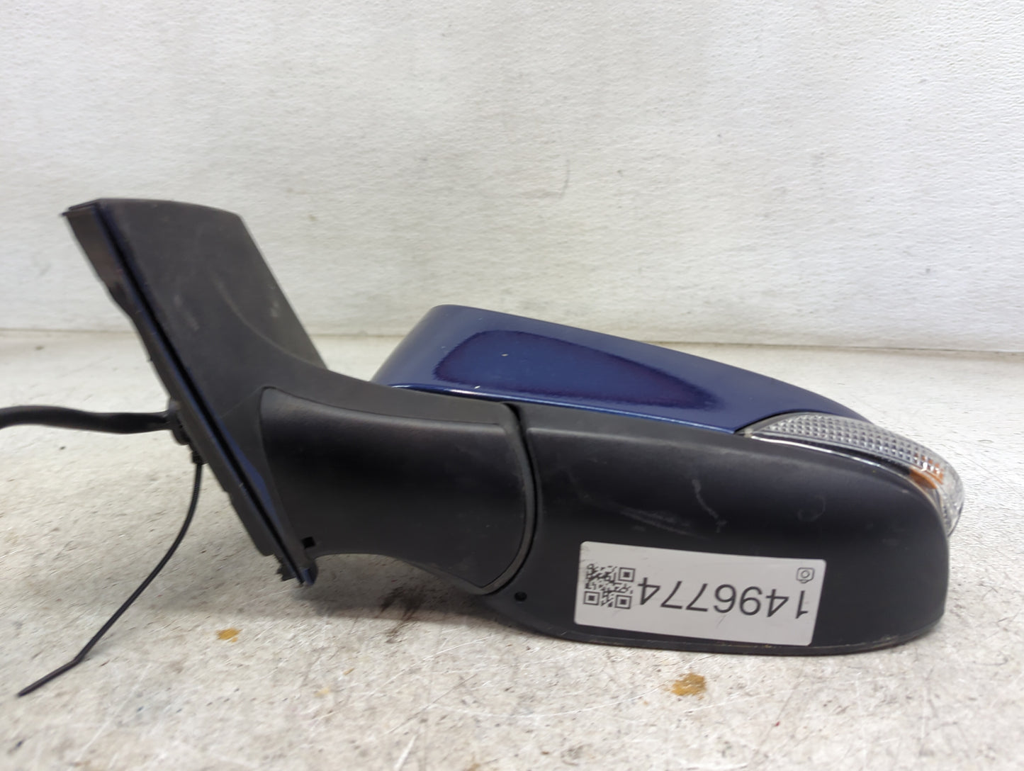 2014-2019 Toyota Corolla Driver Side View Mirror - Left Door Mirror OEM Used - Oemusedautoparts1.com