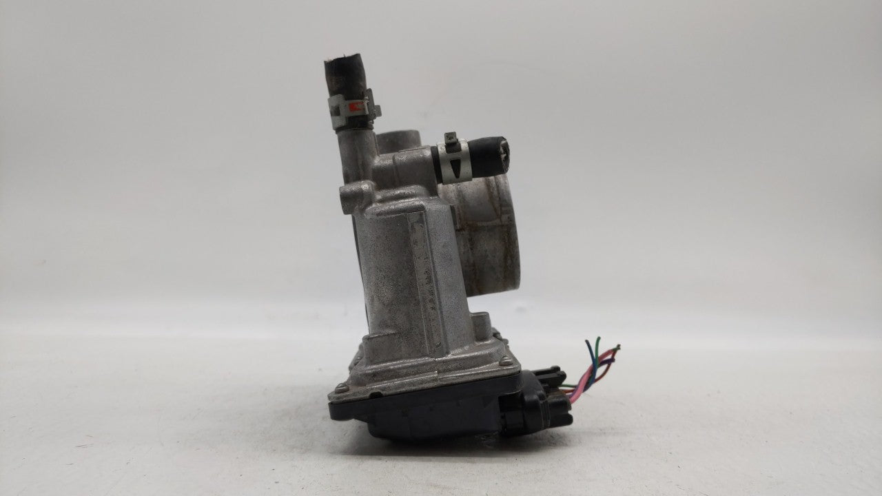 2011-2018 Toyota Corolla Throttle Body P/N:22030-0T080 Fits Fits 2011 2012 2013 2014 2015 2016 2017 2018 OEM Used Auto Parts