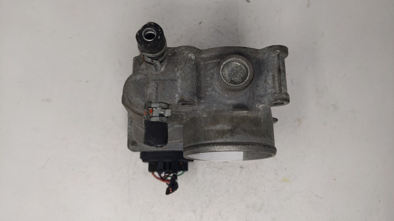 2011-2018 Toyota Corolla Throttle Body P/N:22030-0T080 Fits Fits 2011 2012 2013 2014 2015 2016 2017 2018 OEM Used Auto Parts