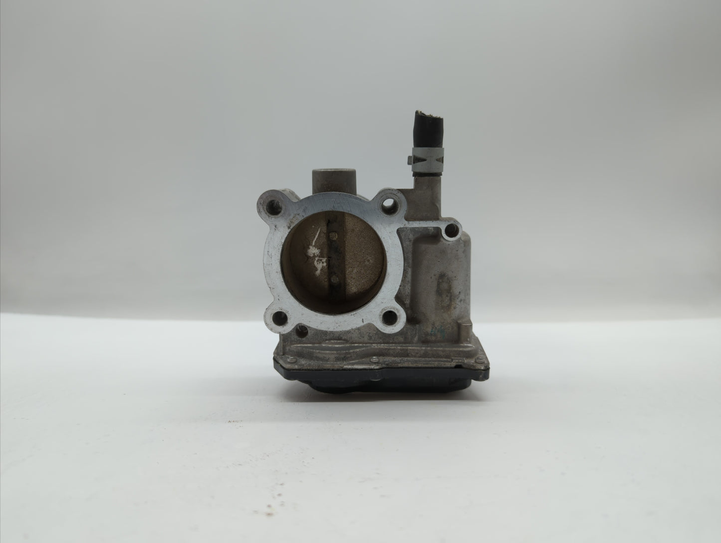 2011-2018 Toyota Corolla Throttle Body P/N:22030-0T080 Fits Fits 2011 2012 2013 2014 2015 2016 2017 2018 OEM Used Auto Parts