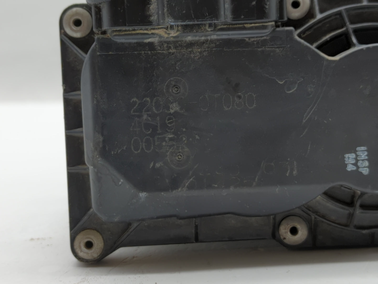 2011-2018 Toyota Corolla Throttle Body P/N:22030-0T080 Fits Fits 2011 2012 2013 2014 2015 2016 2017 2018 OEM Used Auto Parts