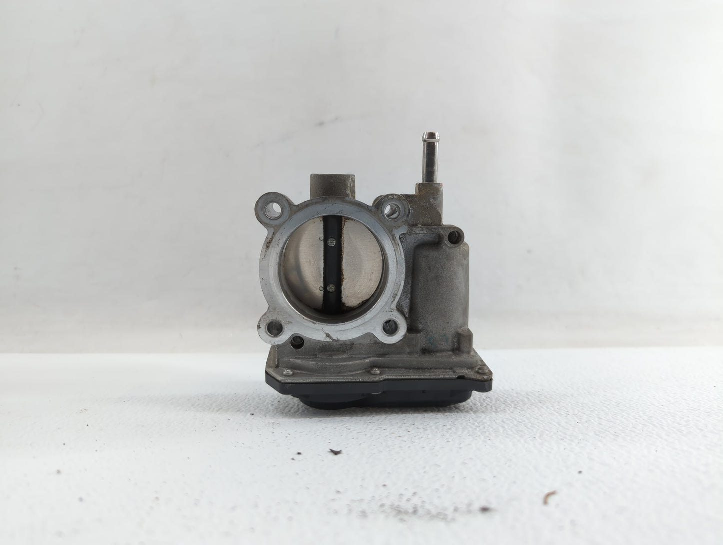2011-2018 Toyota Corolla Throttle Body P/N:22030-0T080 Fits Fits 2011 2012 2013 2014 2015 2016 2017 2018 OEM Used Auto Parts
