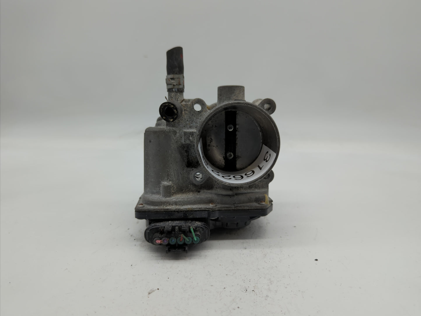 2011-2018 Toyota Corolla Throttle Body P/N:22030-0T080 Fits Fits 2011 2012 2013 2014 2015 2016 2017 2018 OEM Used Auto Parts