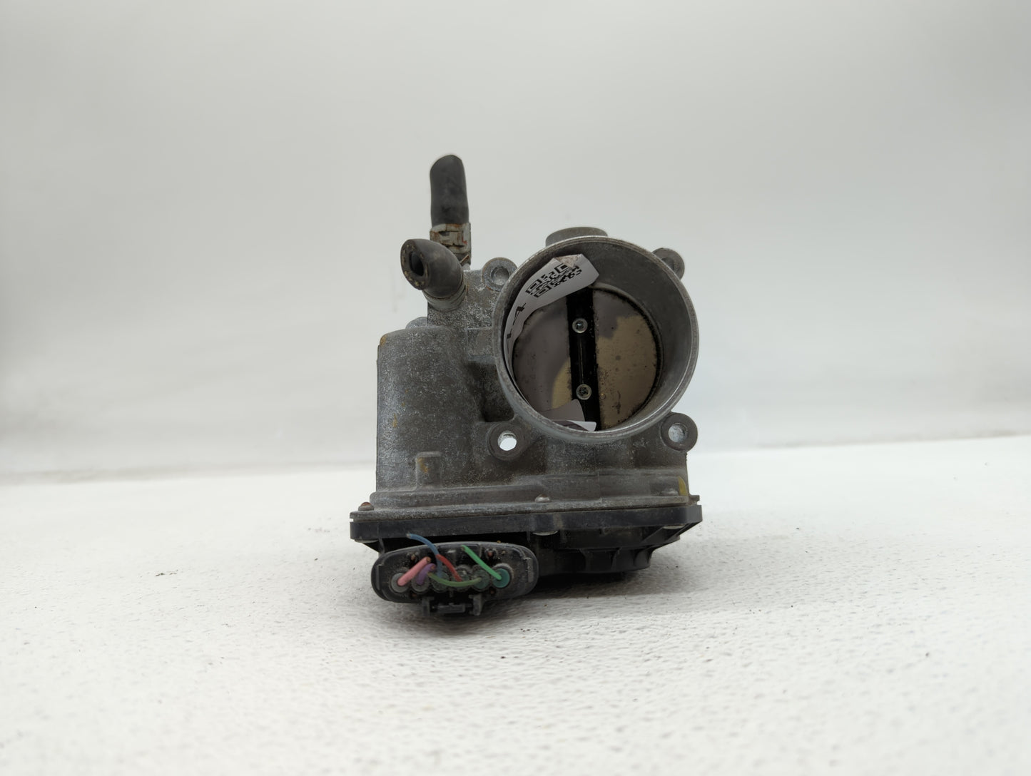 2011-2018 Toyota Corolla Throttle Body P/N:22030-0T080 Fits Fits 2011 2012 2013 2014 2015 2016 2017 2018 OEM Used Auto Parts