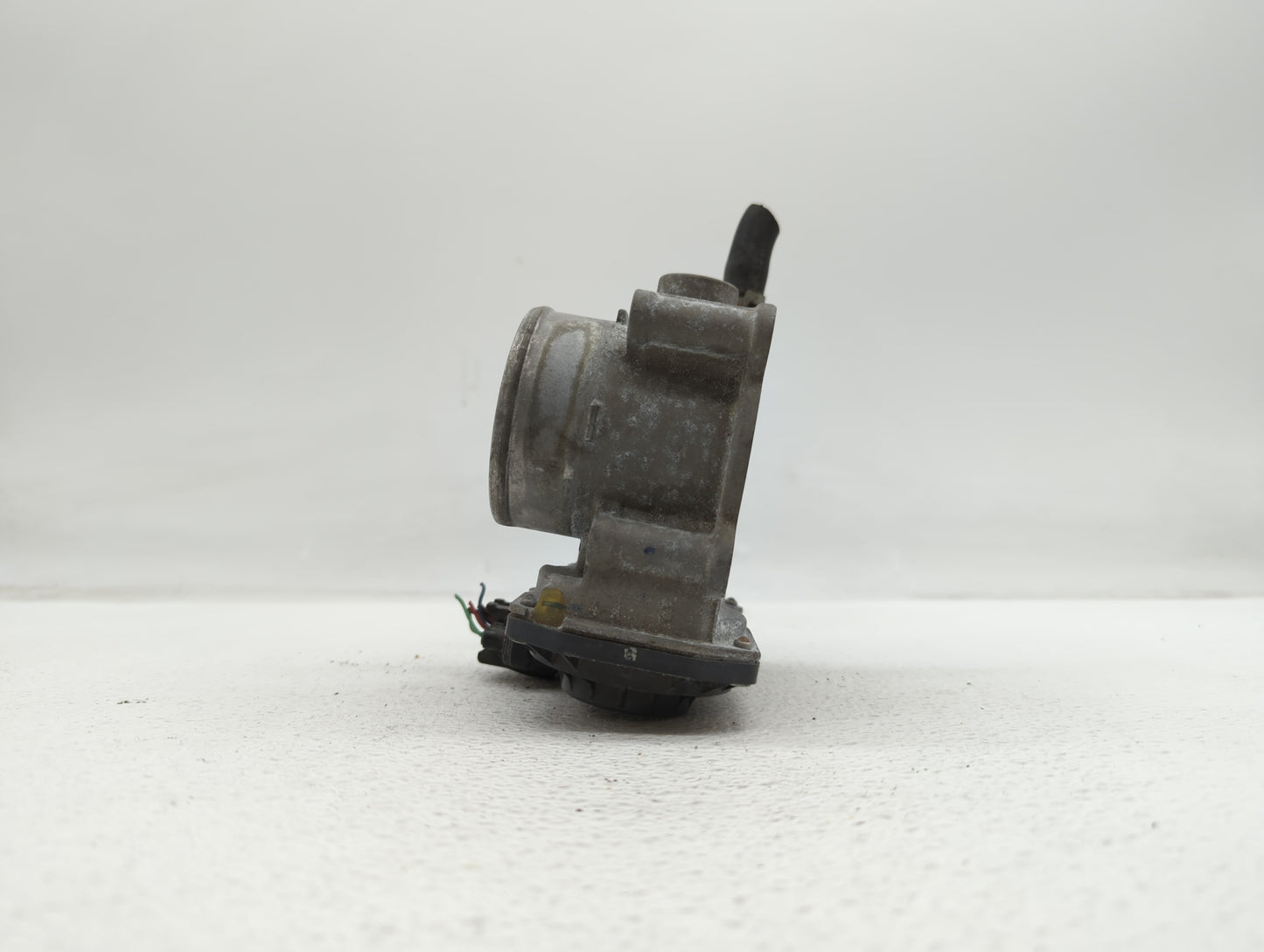 2011-2018 Toyota Corolla Throttle Body P/N:22030-0T080 Fits Fits 2011 2012 2013 2014 2015 2016 2017 2018 OEM Used Auto Parts