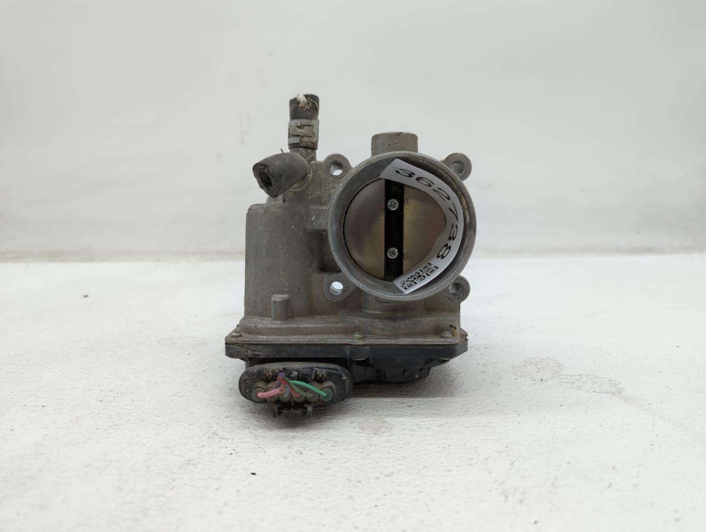 2011-2018 Toyota Corolla Throttle Body P/N:22030-0T080 Fits Fits 2011 2012 2013 2014 2015 2016 2017 2018 OEM Used Auto Parts