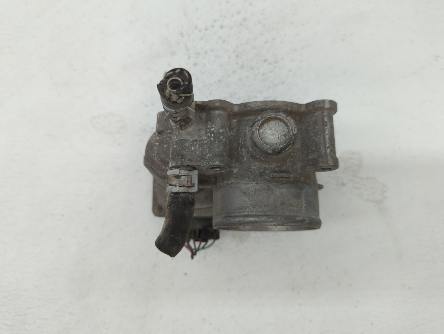 2011-2018 Toyota Corolla Throttle Body P/N:22030-0T080 Fits Fits 2011 2012 2013 2014 2015 2016 2017 2018 OEM Used Auto Parts