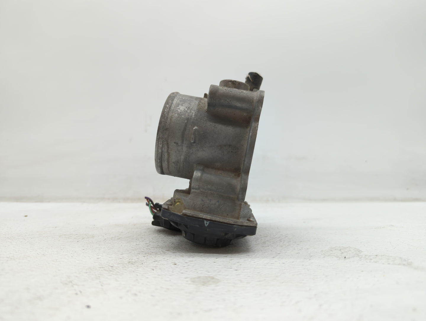 2011-2018 Toyota Corolla Throttle Body P/N:22030-0T080 Fits Fits 2011 2012 2013 2014 2015 2016 2017 2018 OEM Used Auto Parts