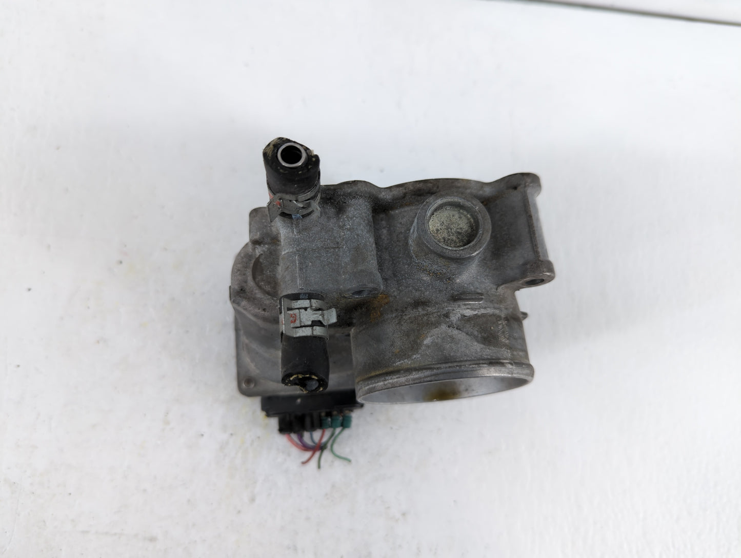 2011-2018 Toyota Corolla Throttle Body P/N:22030-0T080 Fits Fits 2011 2012 2013 2014 2015 2016 2017 2018 OEM Used Auto Parts