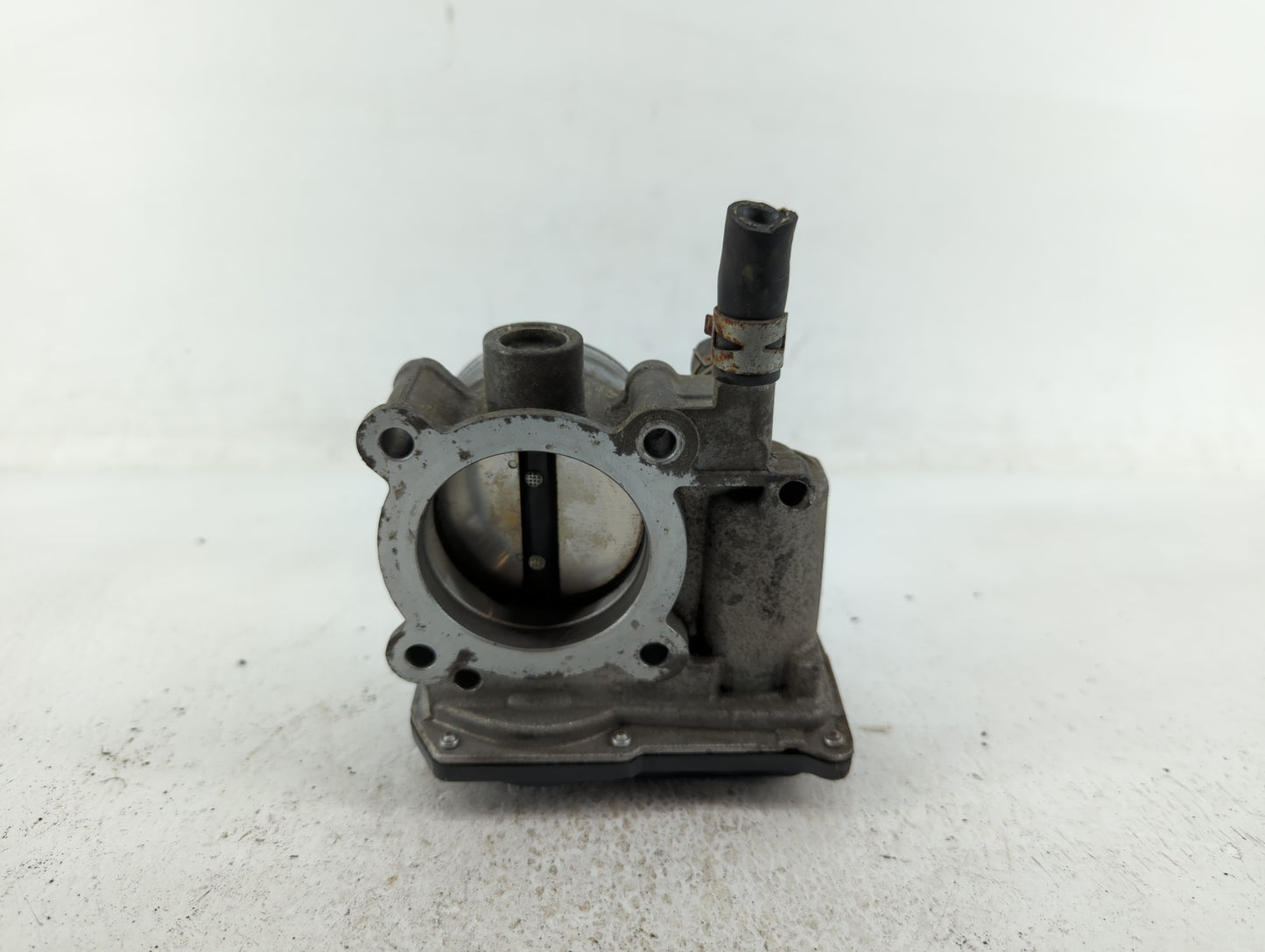 2011-2019 Toyota Corolla Throttle Body P/N:22030-0T080 Fits Fits 2011 2012 2013 2014 2015 2016 2017 2018 2019 OEM Used Auto 
