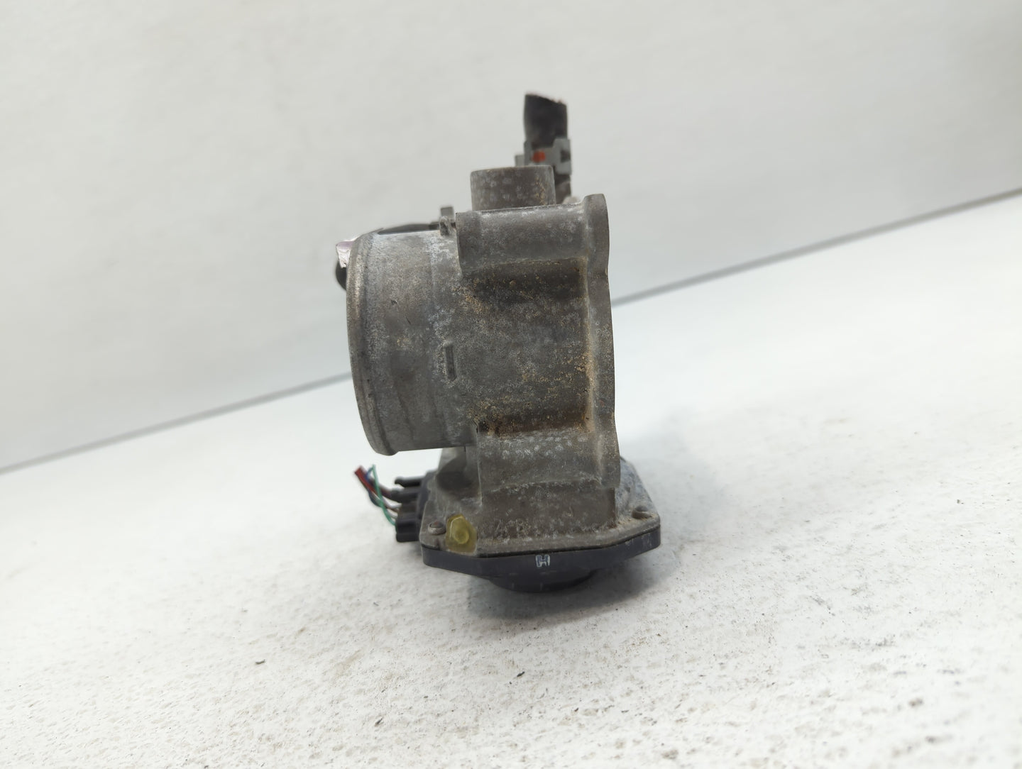 2011-2019 Toyota Corolla Throttle Body P/N:2230-0T080 Fits Fits 2011 2012 2013 2014 2015 2016 2017 2018 2019 OEM Used Auto P