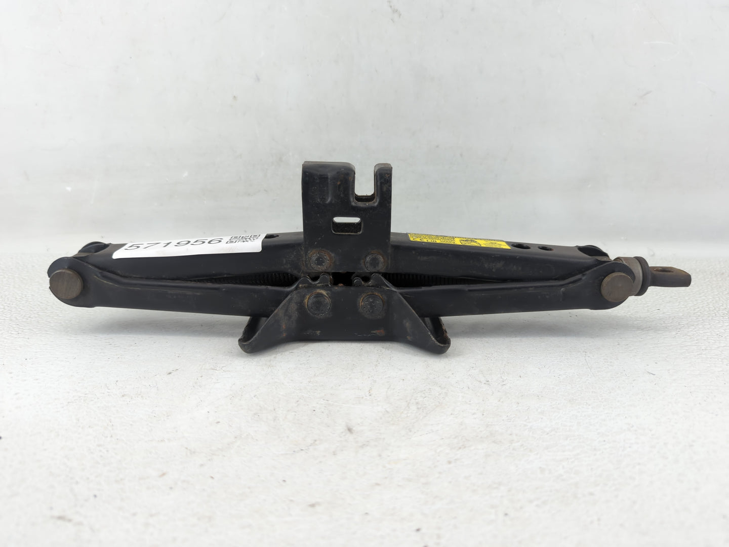 2014 Toyota Corolla Spare Scissor Car Jack 571956 - Oemusedautoparts1.com