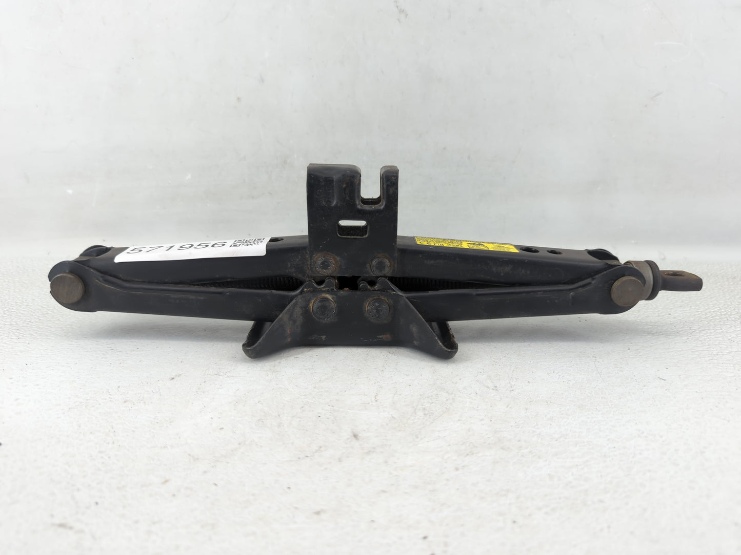 2014 Toyota Corolla Spare Scissor Car Jack 571956 - Oemusedautoparts1.com