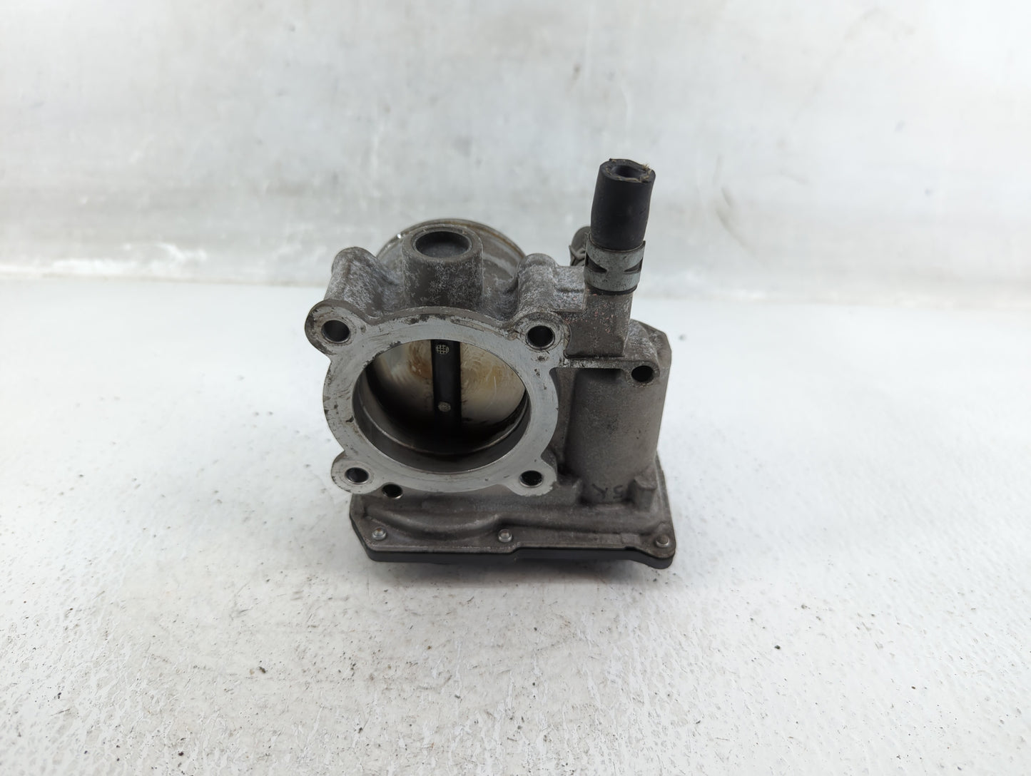 2011-2019 Toyota Corolla Throttle Body P/N:22030-0T080 Fits Fits 2011 2012 2013 2014 2015 2016 2017 2018 2019 OEM Used Auto 