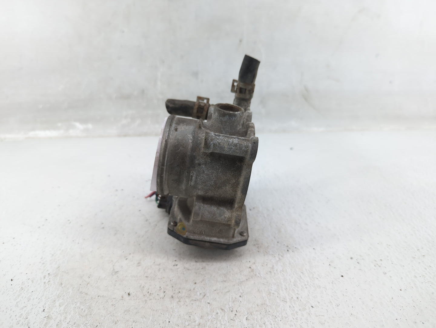 2011-2019 Toyota Corolla Throttle Body P/N:22030-0T080 Fits Fits 2011 2012 2013 2014 2015 2016 2017 2018 2019 OEM Used Auto 