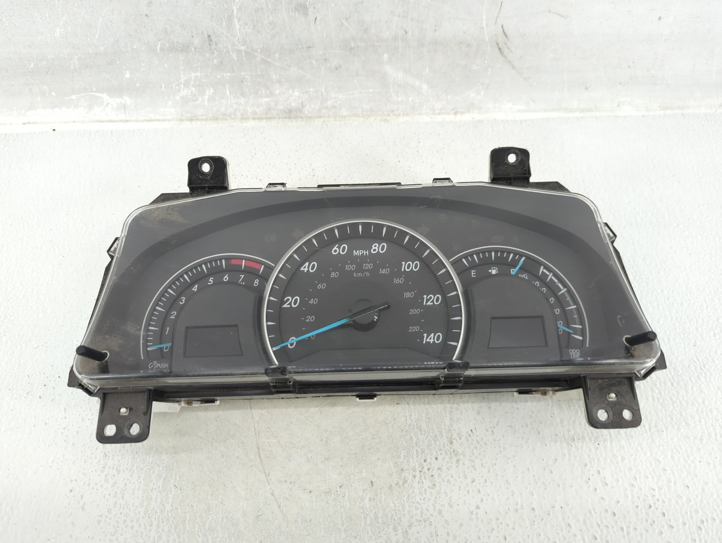 2014-2016 Toyota Corolla Instrument Cluster Speedometer Gauges P/N:TN157560-8854 Fits Fits 2014 2015 2016 OEM Used Auto Part