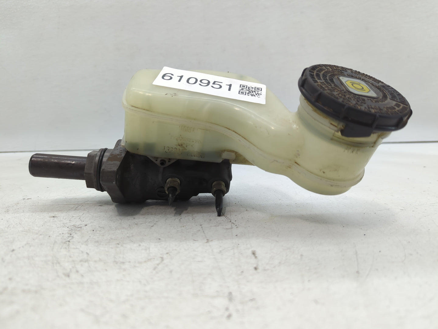 2014-2019 Toyota Corolla Brake Master Cylinder - Oemusedautoparts1.com