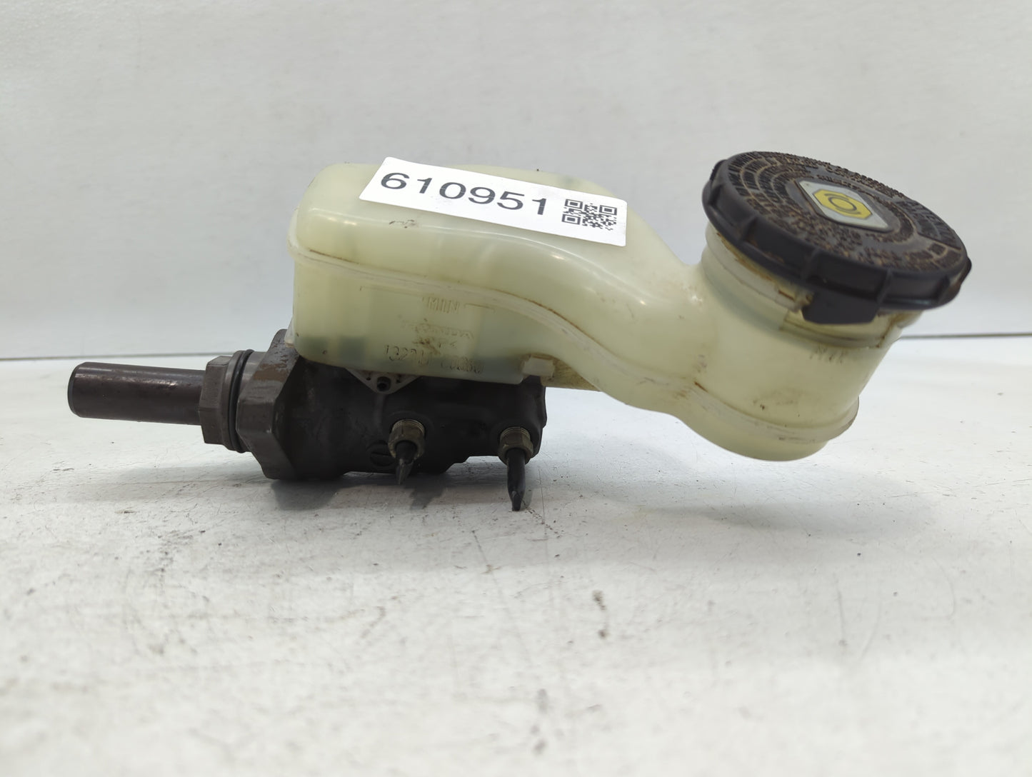 2014-2019 Toyota Corolla Brake Master Cylinder - Oemusedautoparts1.com