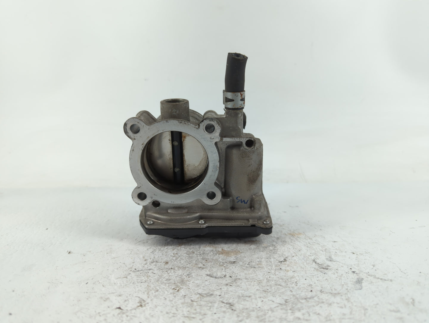 2011-2019 Toyota Corolla Throttle Body P/N:22030-0T080 Fits Fits 2011 2012 2013 2014 2015 2016 2017 2018 2019 OEM Used Auto 