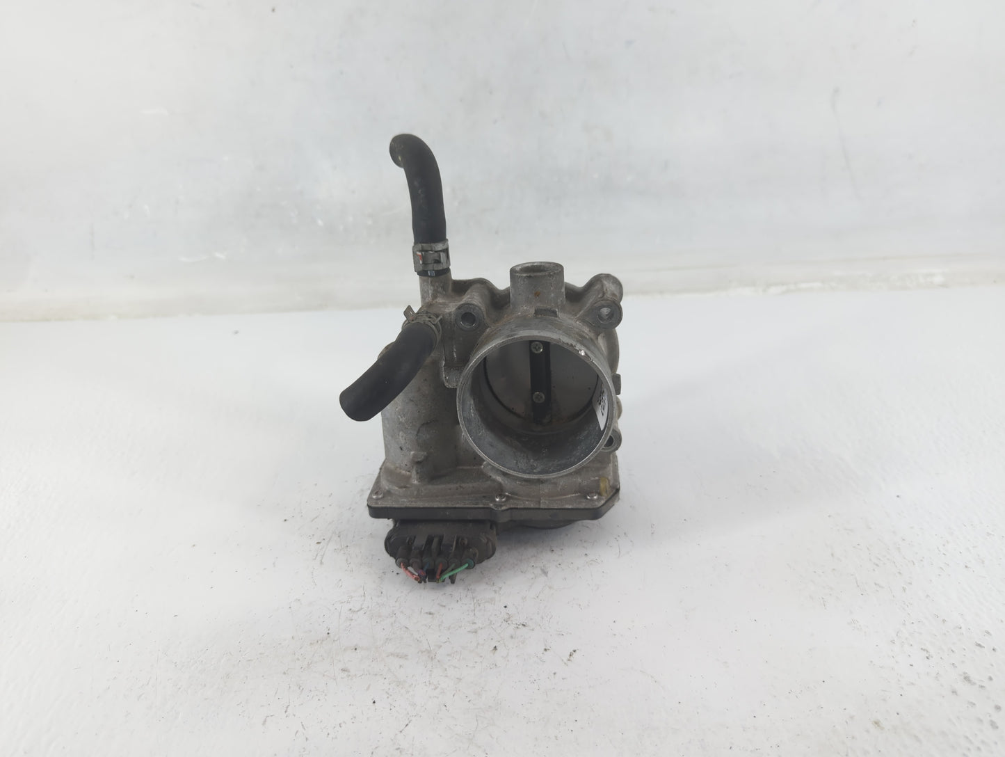 2011-2019 Toyota Corolla Throttle Body P/N:22030-0T080 Fits Fits 2011 2012 2013 2014 2015 2016 2017 2018 2019 OEM Used Auto 