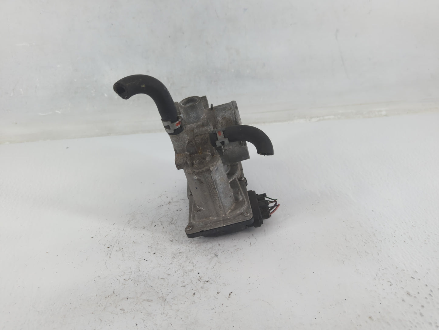 2011-2019 Toyota Corolla Throttle Body P/N:22030-0T080 Fits Fits 2011 2012 2013 2014 2015 2016 2017 2018 2019 OEM Used Auto 