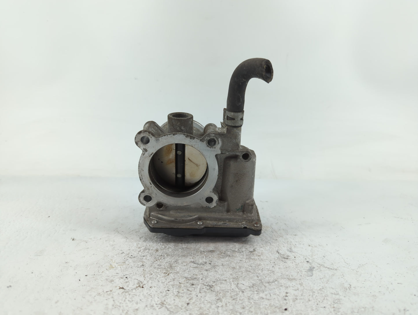 2011-2019 Toyota Corolla Throttle Body P/N:22030-0T080 Fits Fits 2011 2012 2013 2014 2015 2016 2017 2018 2019 OEM Used Auto 
