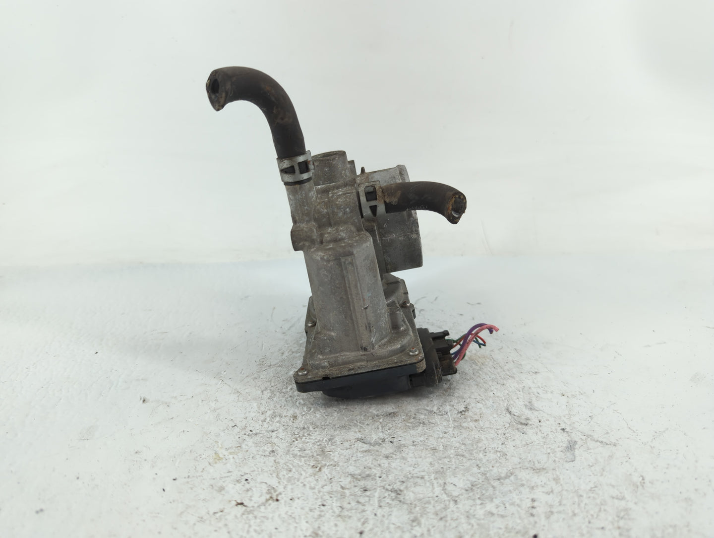2011-2019 Toyota Corolla Throttle Body P/N:22030-0T080 Fits Fits 2011 2012 2013 2014 2015 2016 2017 2018 2019 OEM Used Auto 