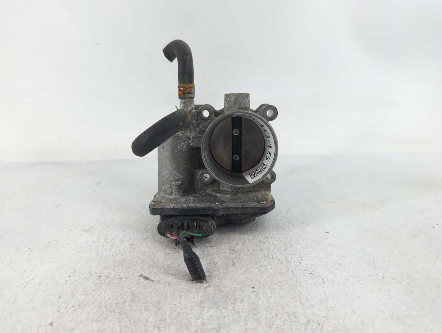 2011-2019 Toyota Corolla Throttle Body P/N:22030-0T080 Fits Fits 2011 2012 2013 2014 2015 2016 2017 2018 2019 OEM Used Auto 