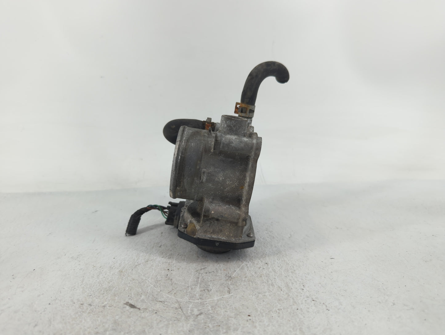 2011-2019 Toyota Corolla Throttle Body P/N:22030-0T080 Fits Fits 2011 2012 2013 2014 2015 2016 2017 2018 2019 OEM Used Auto 