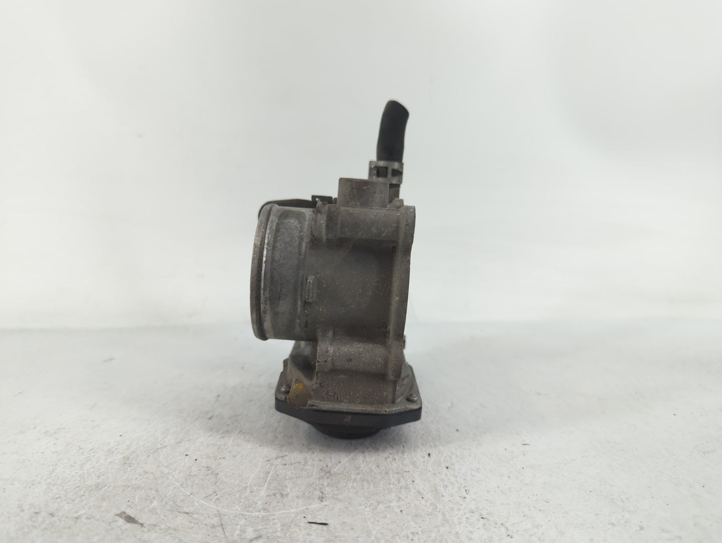 2011-2019 Toyota Corolla Throttle Body P/N:22030-0T080 Fits Fits 2011 2012 2013 2014 2015 2016 2017 2018 2019 OEM Used Auto 