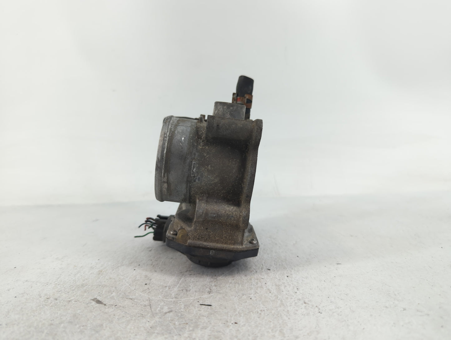 2011-2019 Toyota Corolla Throttle Body P/N:22030-0T080 Fits Fits 2011 2012 2013 2014 2015 2016 2017 2018 2019 OEM Used Auto 