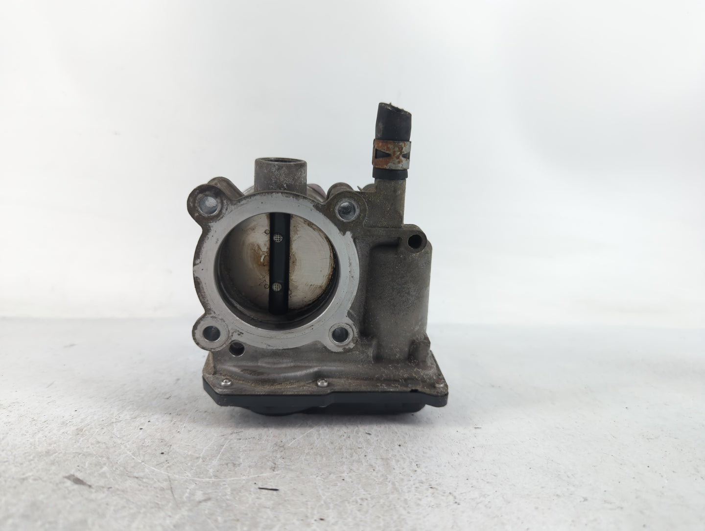 2011-2019 Toyota Corolla Throttle Body P/N:22030-0T080 Fits Fits 2011 2012 2013 2014 2015 2016 2017 2018 2019 OEM Used Auto 