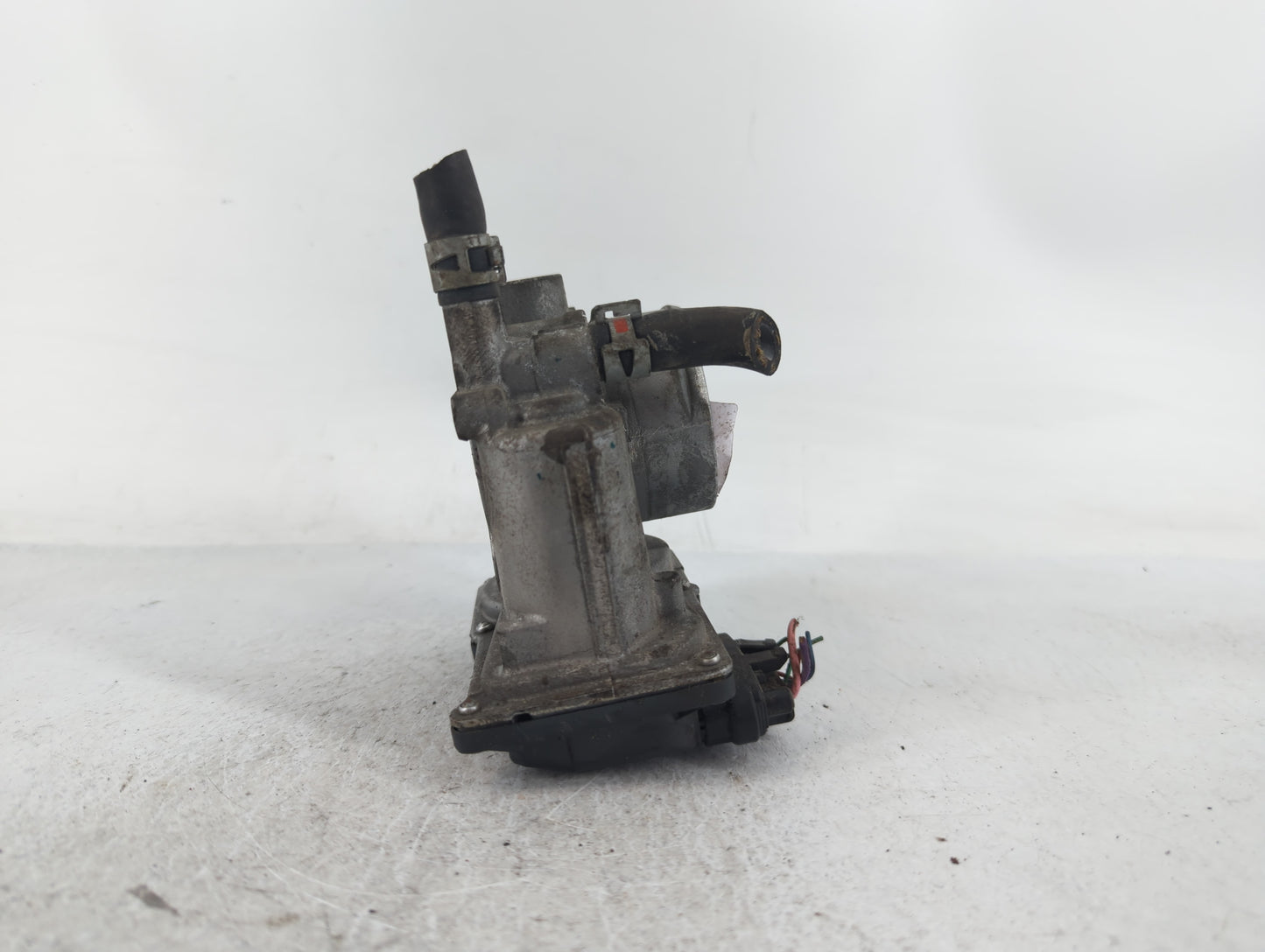 2011-2019 Toyota Corolla Throttle Body P/N:22030-0T080 Fits Fits 2011 2012 2013 2014 2015 2016 2017 2018 2019 OEM Used Auto 