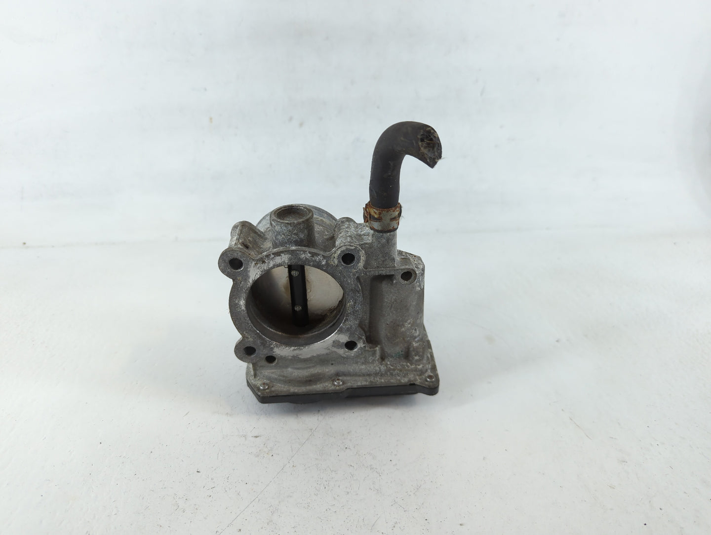 2011-2019 Toyota Corolla Throttle Body P/N:22030-0T080 Fits Fits 2011 2012 2013 2014 2015 2016 2017 2018 2019 OEM Used Auto 