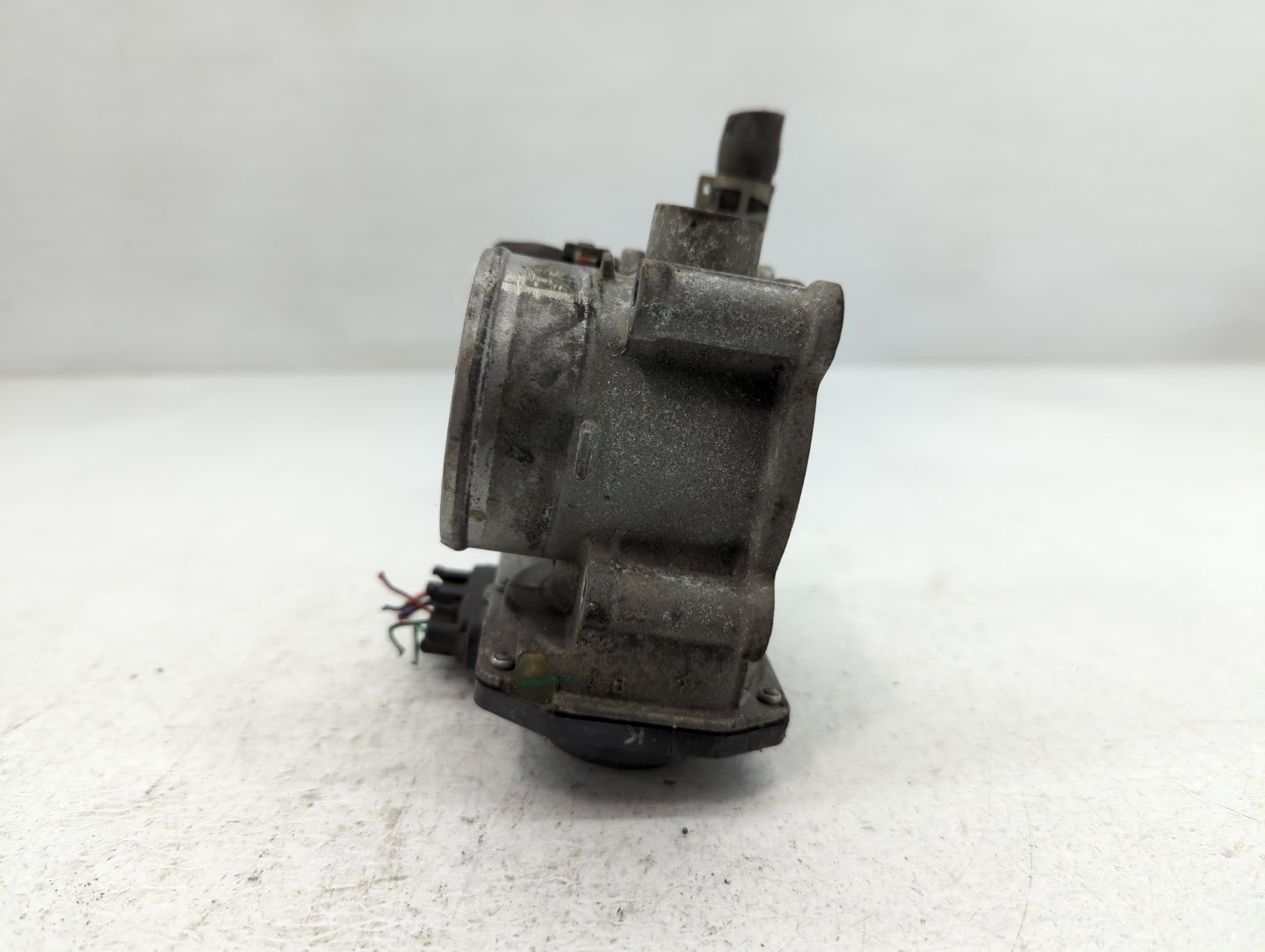 2011-2019 Toyota Corolla Throttle Body P/N:22030-0T080 Fits Fits 2011 2012 2013 2014 2015 2016 2017 2018 2019 OEM Used Auto 
