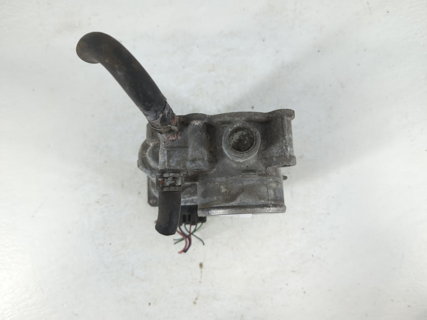 2011-2019 Toyota Corolla Throttle Body P/N:22030-0T080 Fits Fits 2011 2012 2013 2014 2015 2016 2017 2018 2019 OEM Used Auto 
