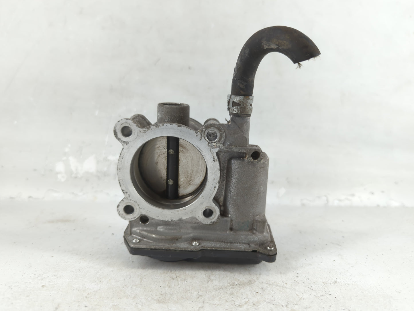 2011-2019 Toyota Corolla Throttle Body P/N:22030-0T080 Fits Fits 2011 2012 2013 2014 2015 2016 2017 2018 2019 OEM Used Auto 