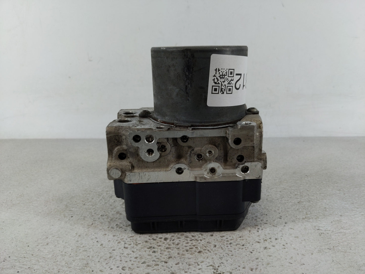 2014-2016 Toyota Highlander ABS Pump Control Module Replacement P/N:44540-0E060 Fits Fits 2014 2015 2016 OEM Used Auto Parts