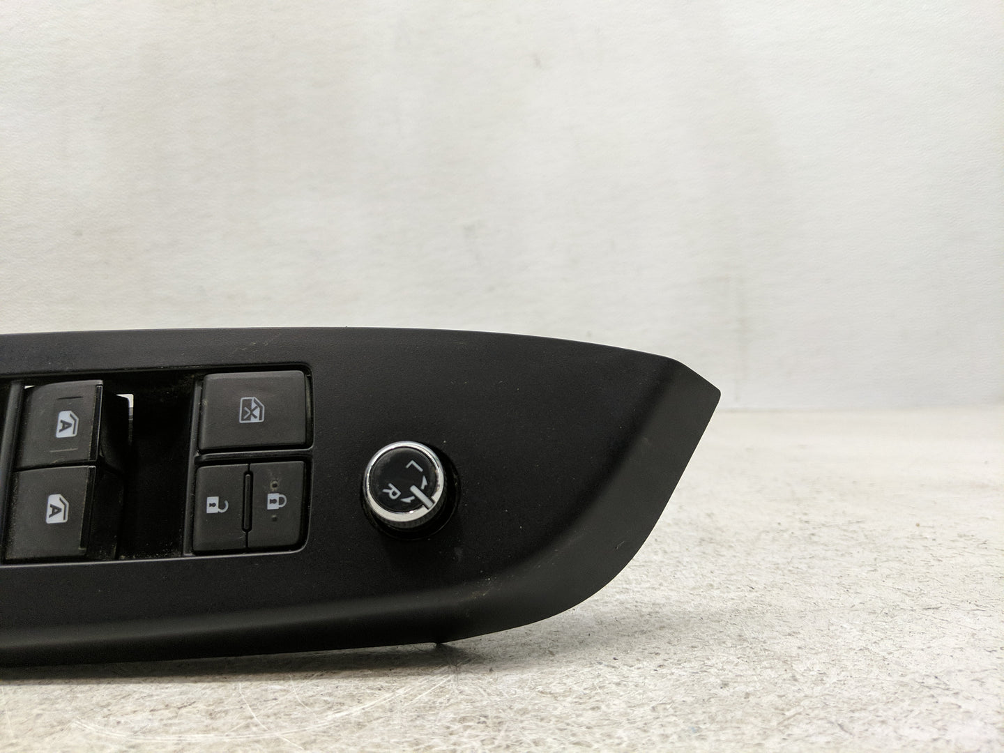 2014-2019 Toyota Highlander Master Power Window Switch Replacement Driver Side Left P/N:84820-0E020 Fits OEM Used Auto Parts