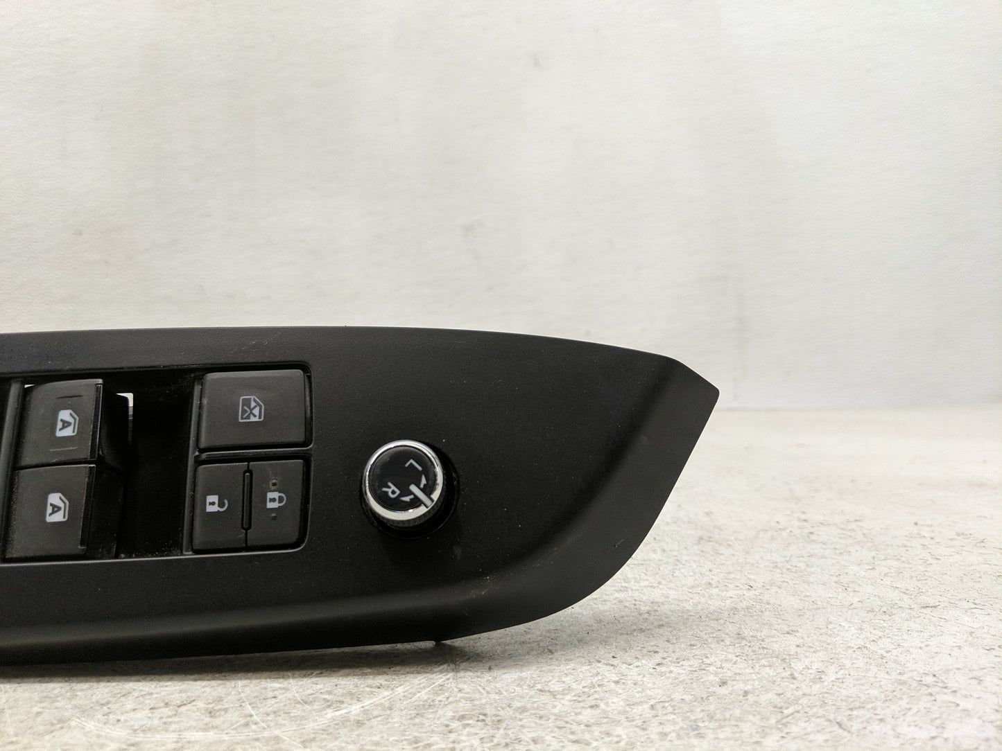 2014-2019 Toyota Highlander Master Power Window Switch Replacement Driver Side Left P/N:84820-0E020 Fits OEM Used Auto Parts
