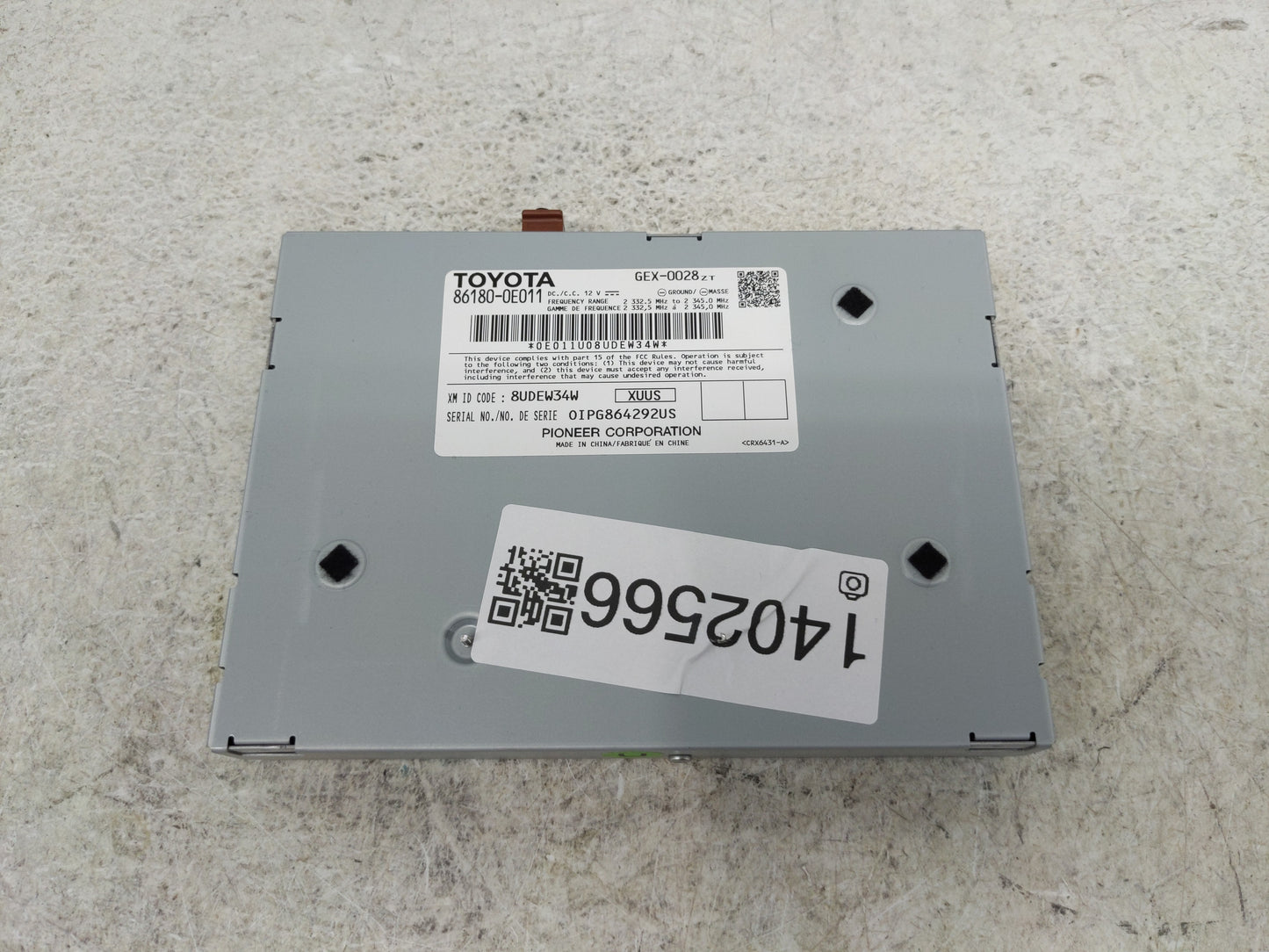2014-2019 Toyota Highlander Radio AM FM Cd Player Receiver Replacement P/N:86180-0E011 Fits OEM Used Auto Parts - Oemusedaut