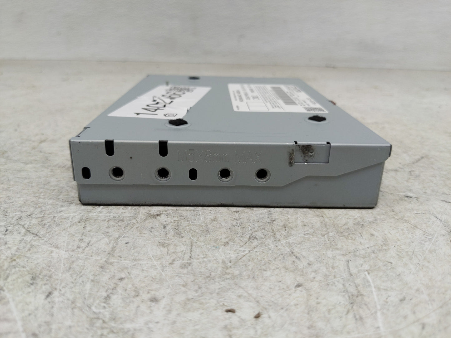2014-2019 Toyota Highlander Radio AM FM Cd Player Receiver Replacement P/N:86180-0E011 Fits OEM Used Auto Parts - Oemusedaut