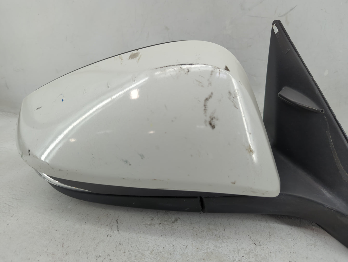 2014-2019 Toyota Highlander Passenger Side View Mirror - Right Door Mirror OEM Used - Oemusedautoparts1.com