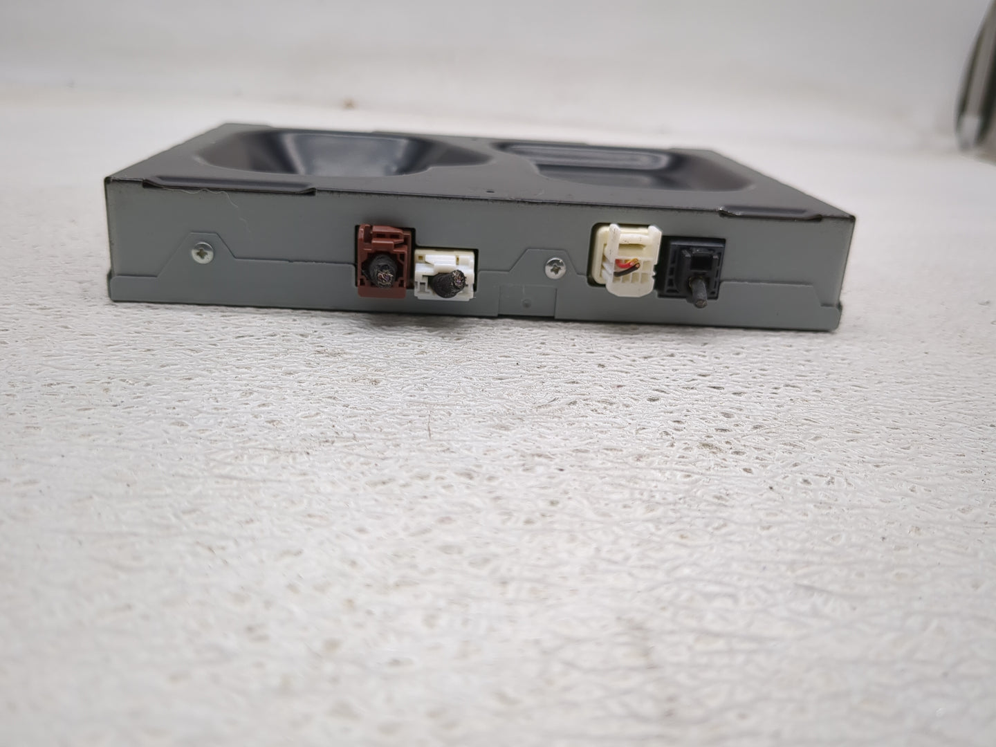 2014-2019 Toyota Highlander Radio Speaker Amplifier - Oemusedautoparts1.com