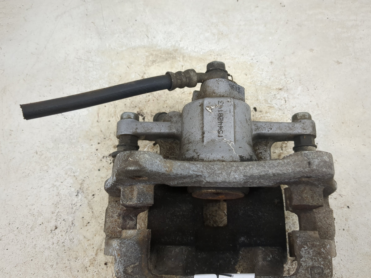 2014-2019 Toyota Highlander Rear Passenger Right Brake Caliper - Oemusedautoparts1.com