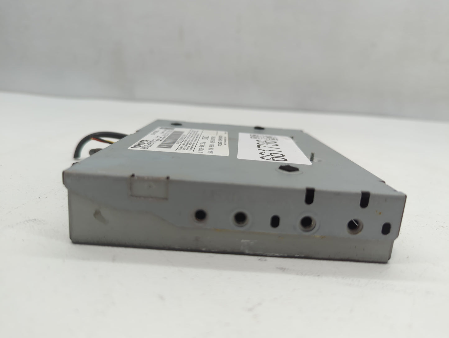 2014-2019 Toyota Highlander Radio AM FM Cd Player Receiver Replacement P/N:86180-0E011 Fits OEM Used Auto Parts - Oemusedaut