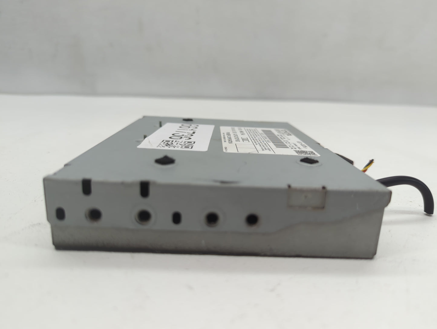 2014-2019 Toyota Highlander Radio AM FM Cd Player Receiver Replacement P/N:86180-0E011 Fits OEM Used Auto Parts - Oemusedaut