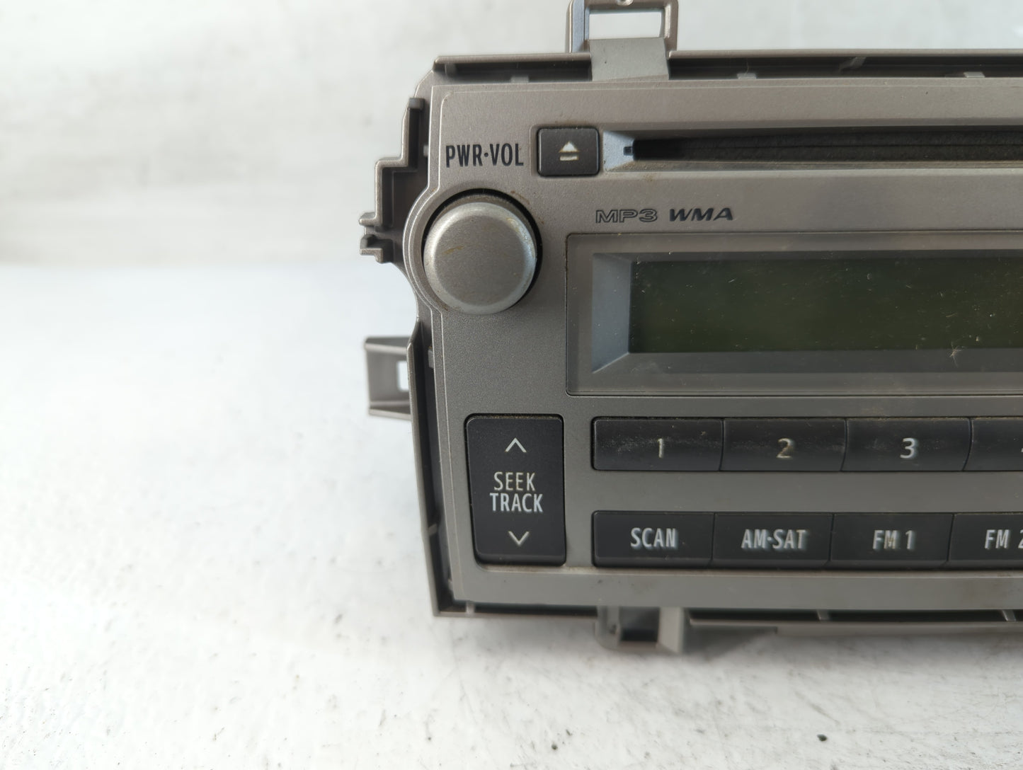 2011-2014 Toyota Matrix Radio AM FM Cd Player Receiver Replacement P/N:86120-02C40 Fits Fits 2011 2012 2013 2014 OEM Used Au