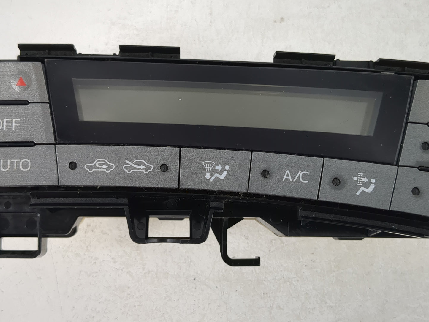 2013-2015 Toyota Prius Climate Control Module Temperature AC/Heater Replacement P/N:75D726 Fits Fits 2013 2014 2015 OEM Used
