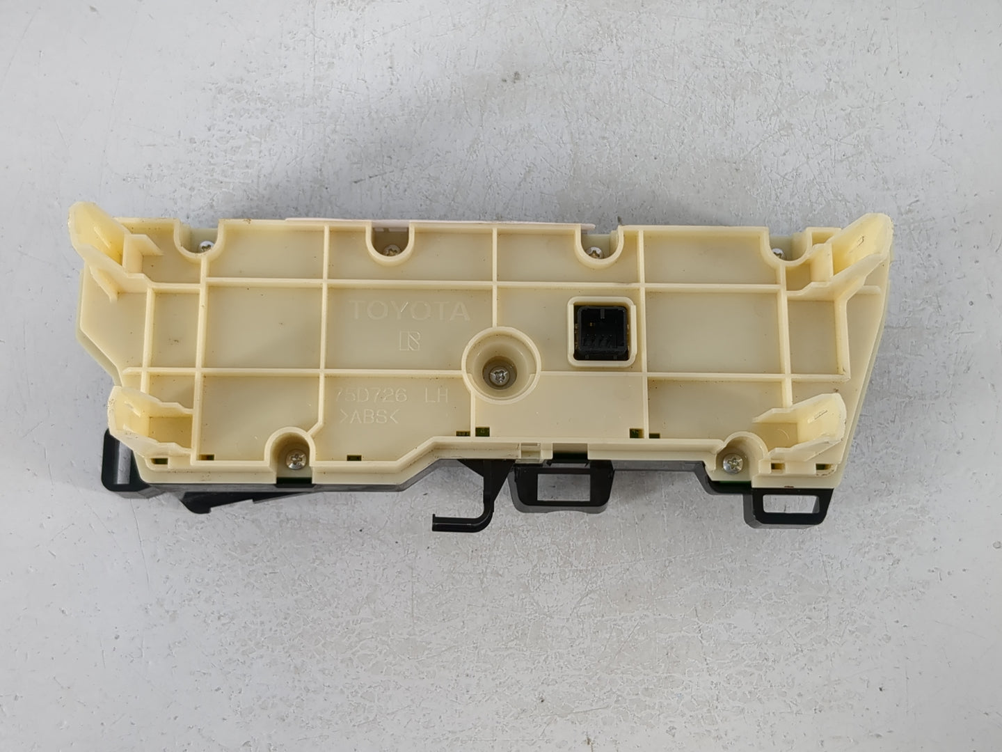 2013-2015 Toyota Prius Climate Control Module Temperature AC/Heater Replacement P/N:75D726 Fits Fits 2013 2014 2015 OEM Used